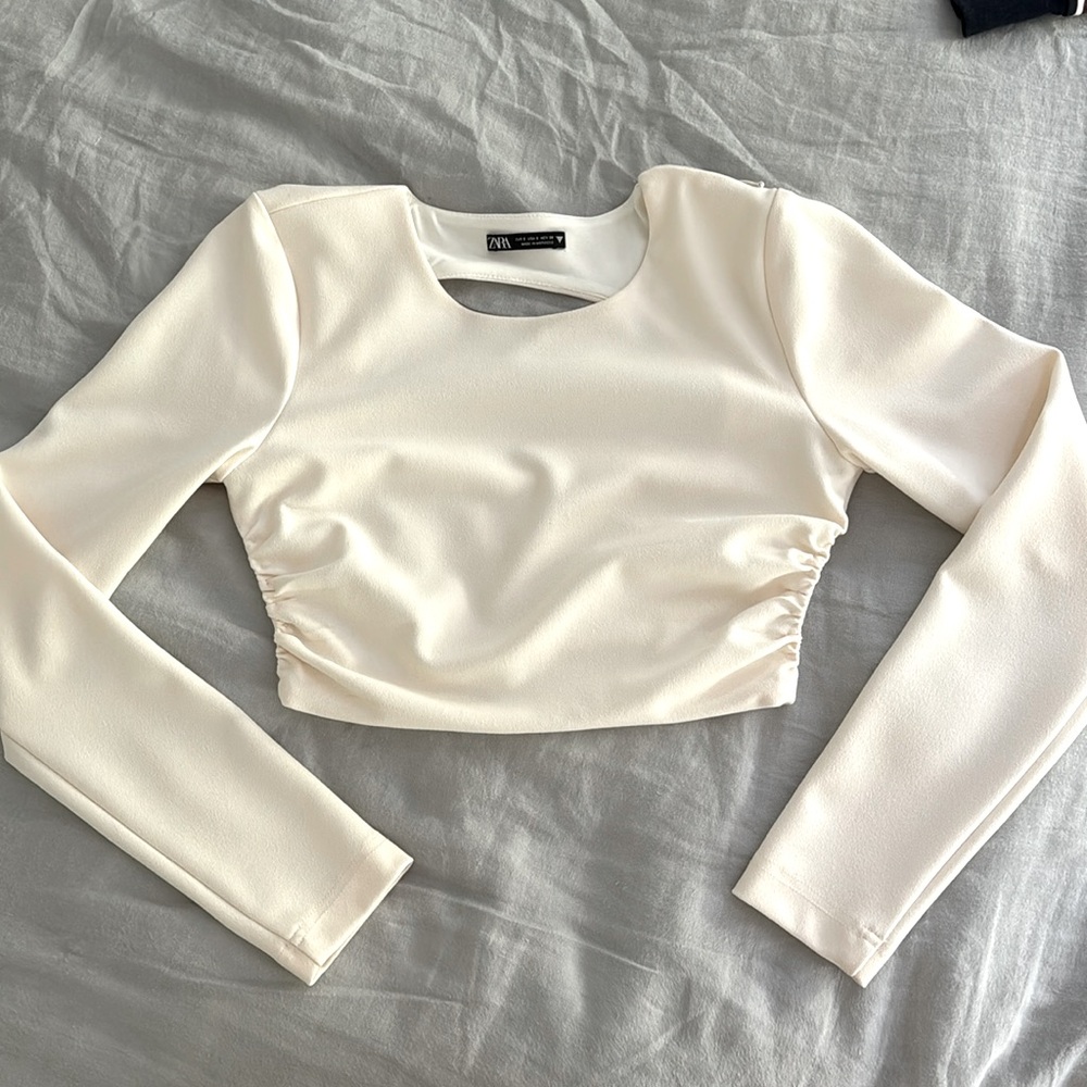 cream zara crop top